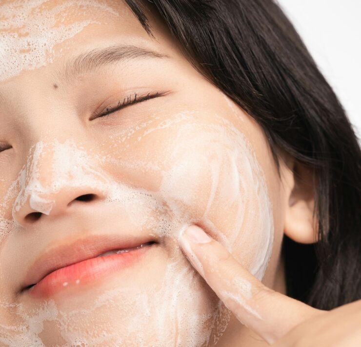 the best cleansers for combination skin